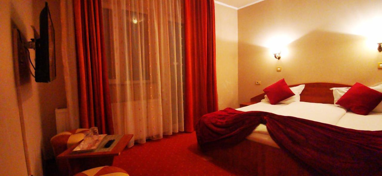טימיסול דה ג'וס Hotel All Times מראה חיצוני תמונה